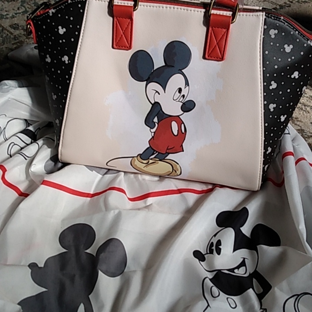 LOUNGEFLY MICKEY MOUSE SATCHEL NEW PRINT